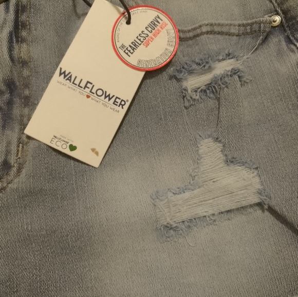 Wallflower Fearless Curvy Super High Rise Cut Off Denim Blue Jean Shorts shorty. - Picture 9 of 13
